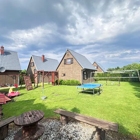 Caloroczne Nad Morzem I Jeziorem 펜션 *