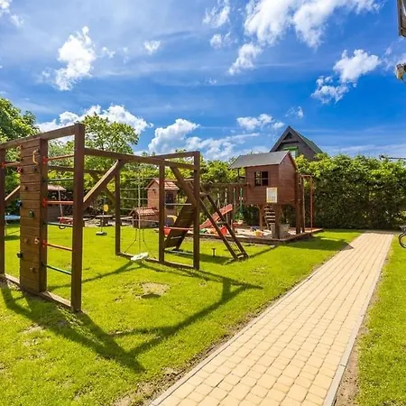 Całoroczne Nad Morzem I Jeziorem Dom wakacyjny Jezierzany