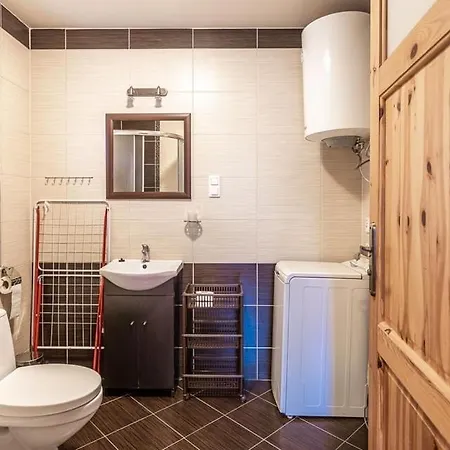 Caloroczne Nad Morzem I Jeziorem 펜션