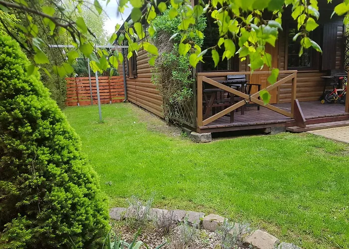 Caloroczne Nad Morzem I Jeziorem Jezierzany